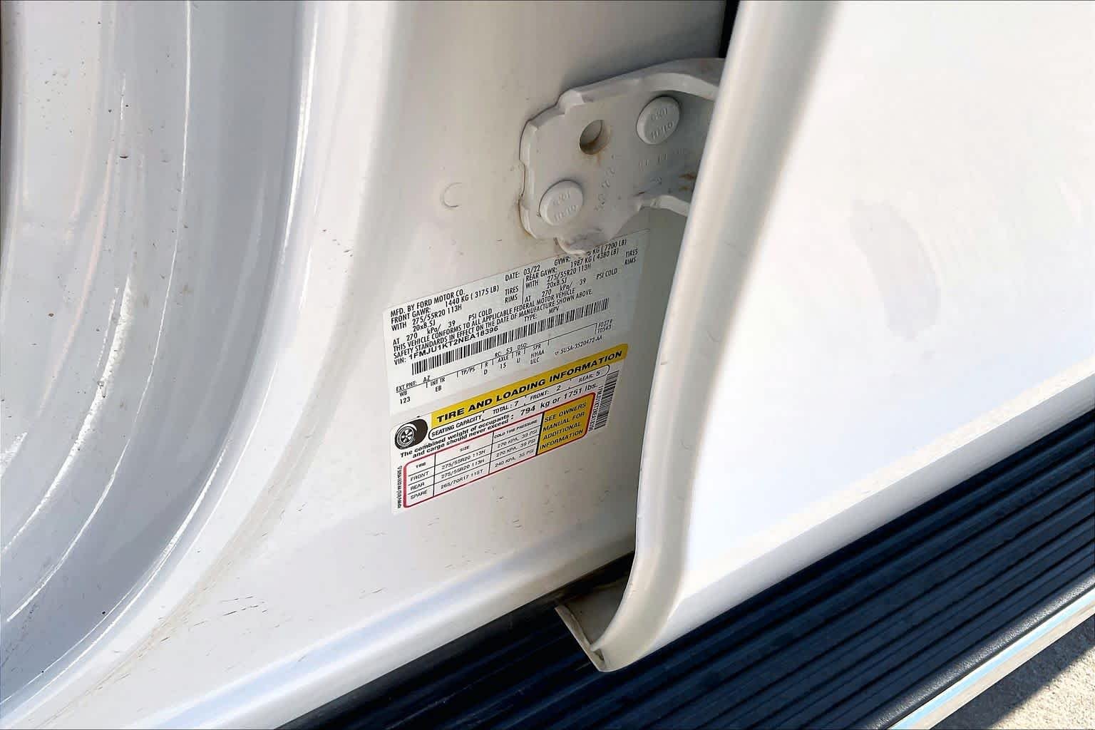 Used 2022 Star White Metallic Tri-Coat Ford Limited image 34