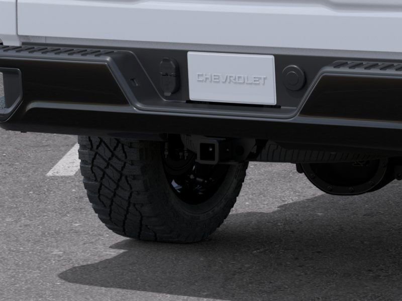 New 2026 Summit White Chevrolet Custom Trail Boss image 14
