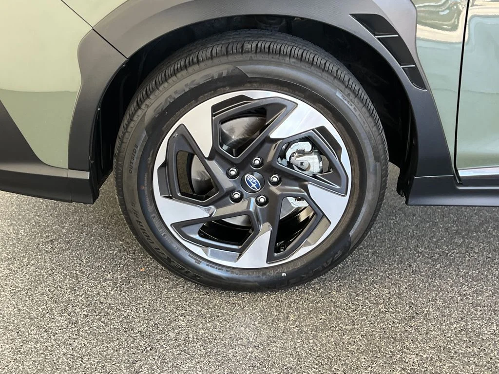 Used 2025 Green Subaru Limited image 28