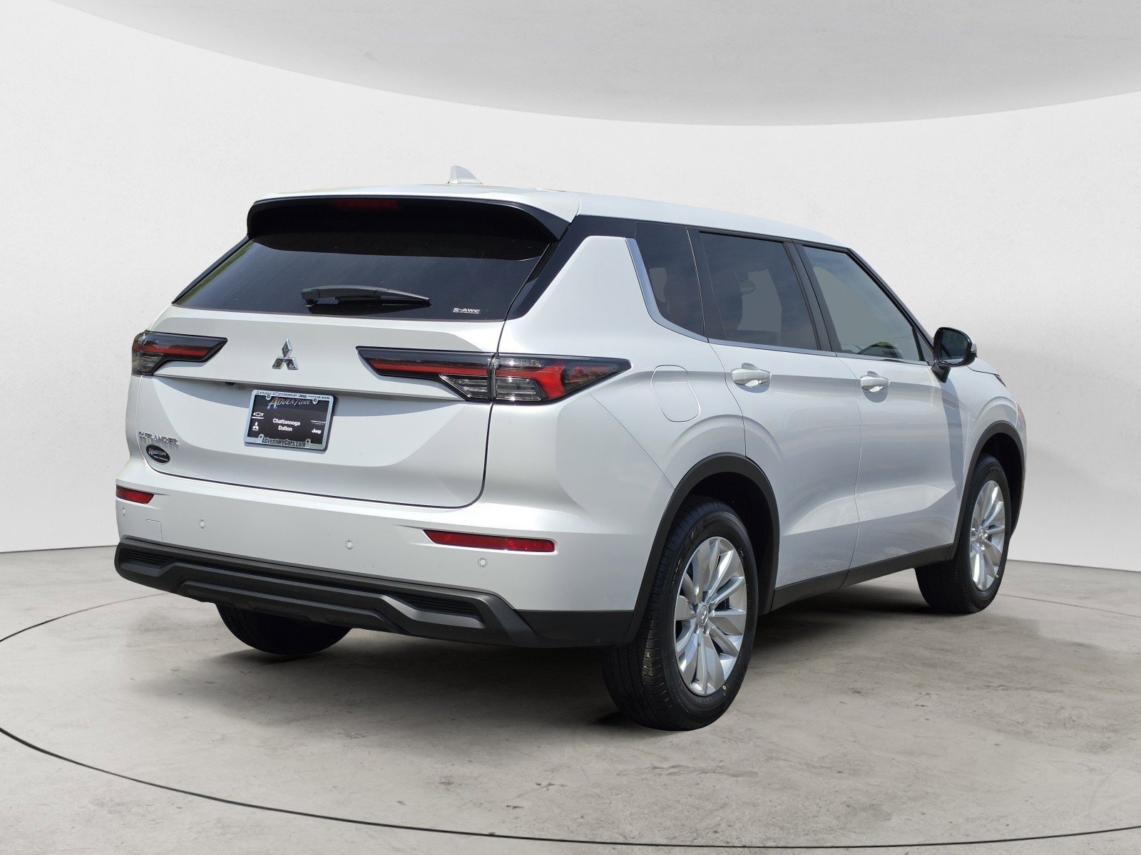 New 2026 White Mitsubishi ES image 3