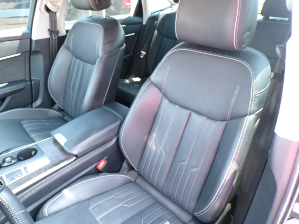 Used 2019 Daytona Gray Pearl Effect Audi Prestige image 14