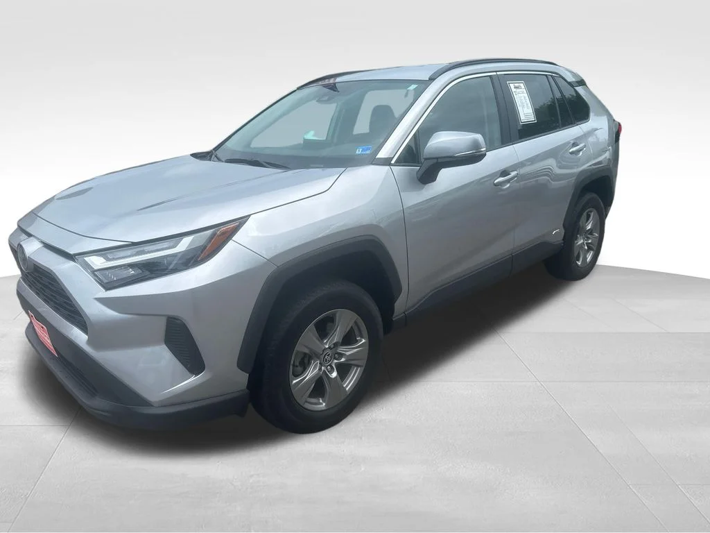 Used 2024 Silver Toyota XLE image 2