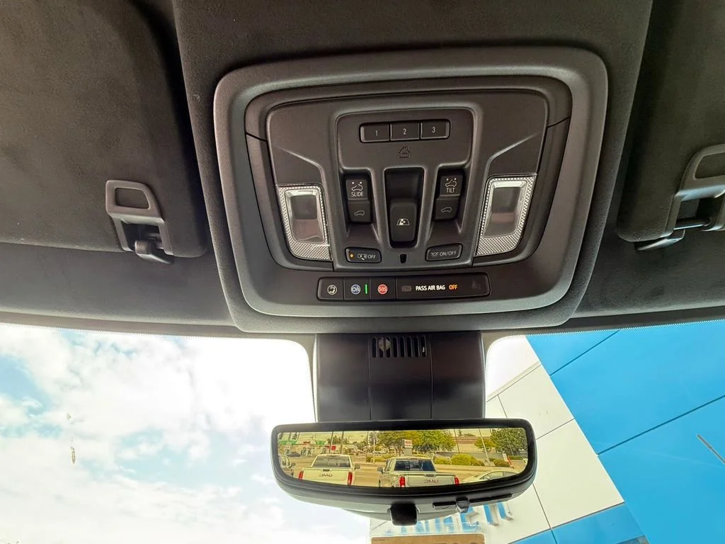 New 2026 Summit White GMC Denali Ultimate image 31