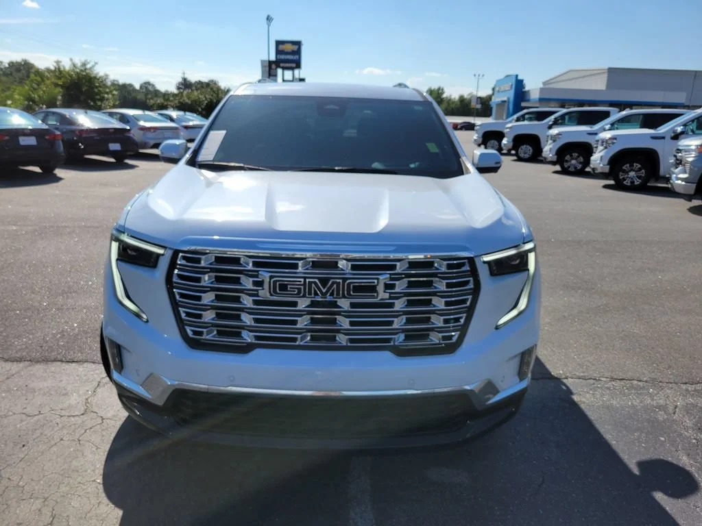 Used 2026 Glacier White Tricoat GMC Denali image 8