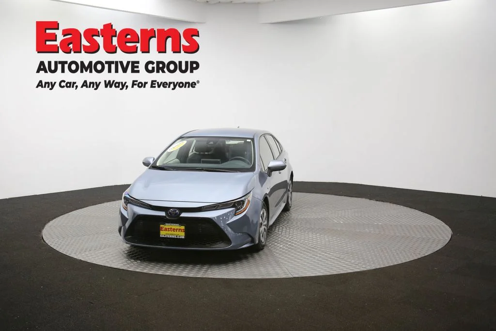 Used 2020 Gray Toyota LE image 52