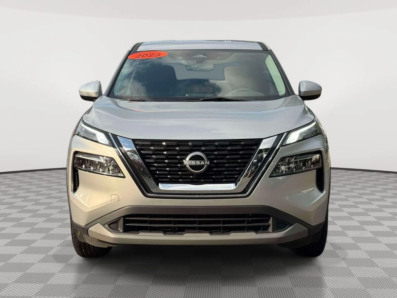 Used 2023 Brilliant Silver Metallic Nissan SV FWD image 2