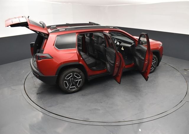 New 2026 Red Hot Pearl-Coat Exterior Paint Jeep Limited image 30