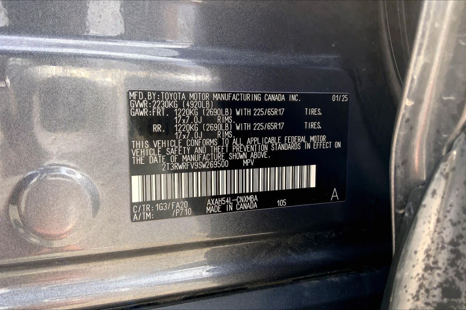 Used 2025 Magnetic Gray Metallic Toyota Hybrid XLE image 36