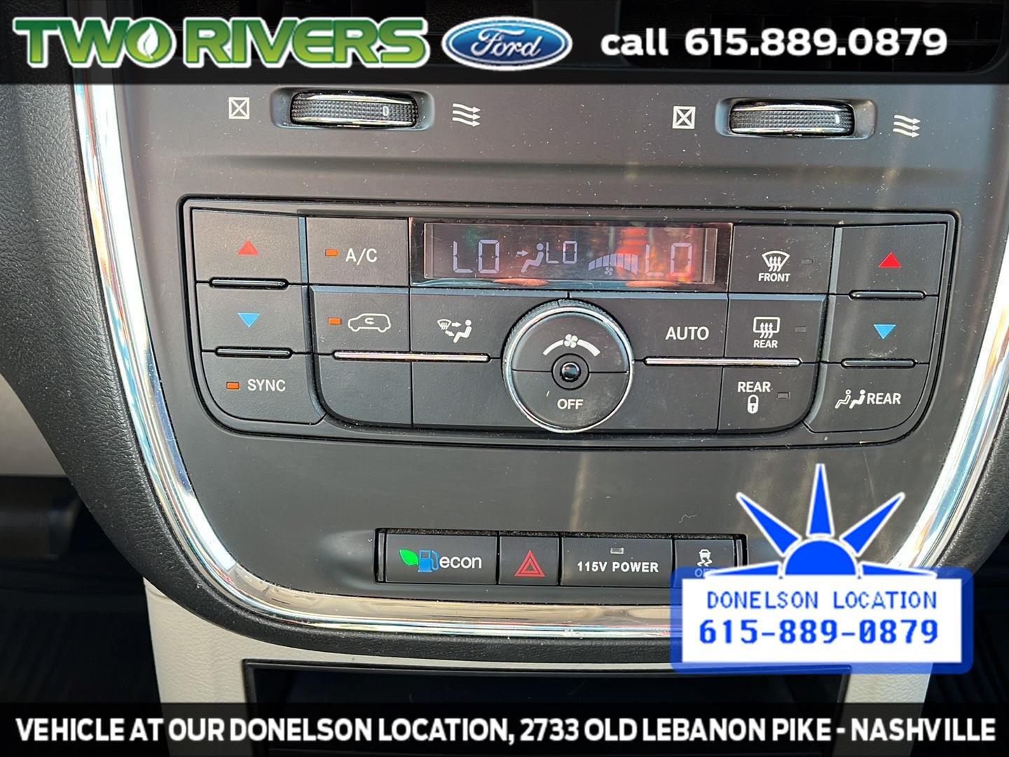 Used 2013 Crystal Blue Pearlcoat Chrysler Touring image 23