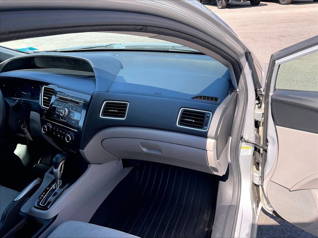 Used 2013 Silver Honda LX image 12