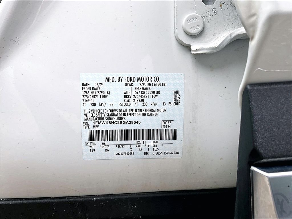 Used 2025 White Ford Platinum image 36