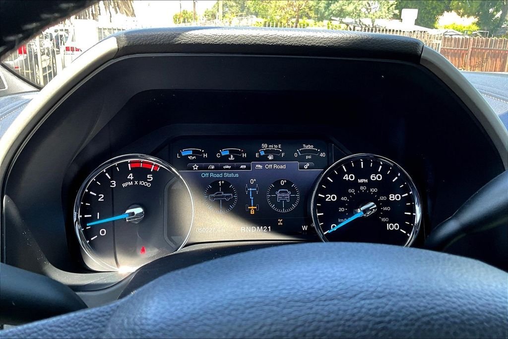 Used 2017 Silver Ford Lariat image 13
