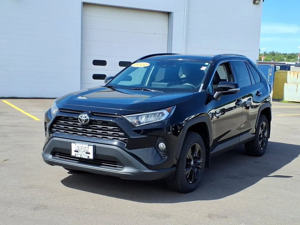 Used 2020 Black Toyota XLE image 11