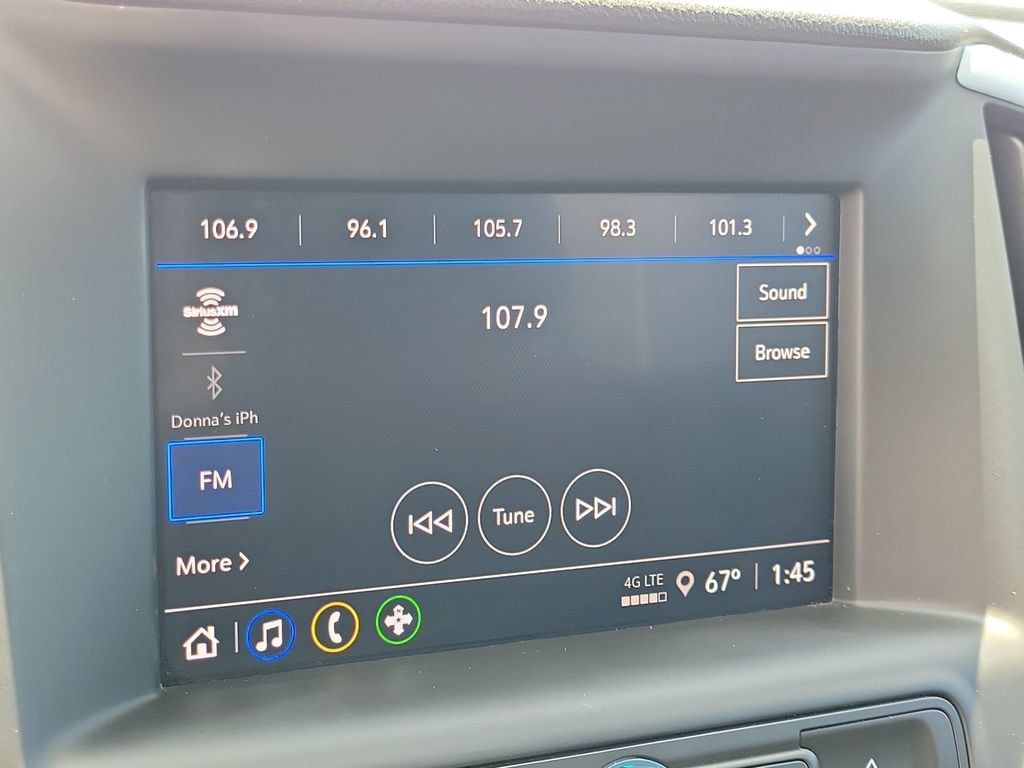 Used 2022 Summit White GMC SLE image 27