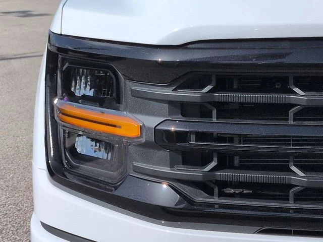 New 2026 Oxford White Ford XLT image 10