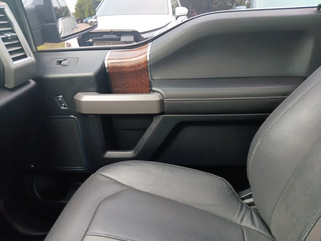 Used 2015 Ingot Silver Ford Platinum image 25