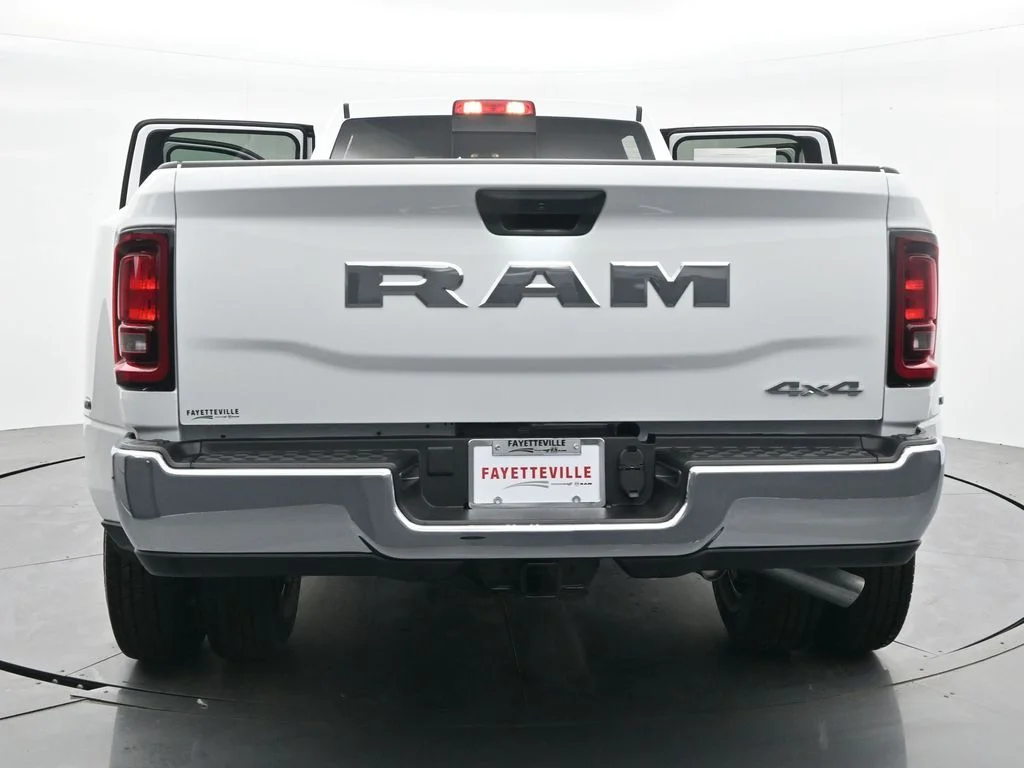 New 2026 Bright White Clear-Coat Exterior Paint RAM Tradesman image 46