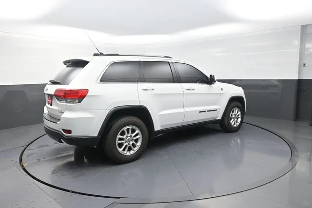 Used 2019 White Jeep Laredo E image 14
