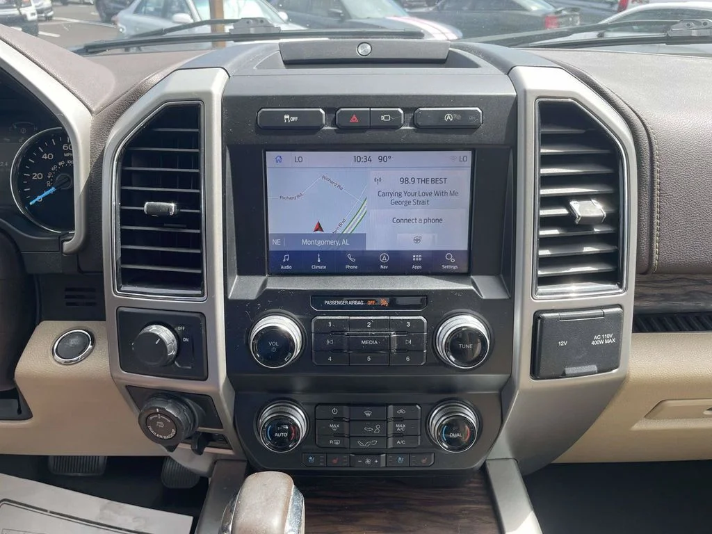 Certified Used 2019  Ford Lariat image 22