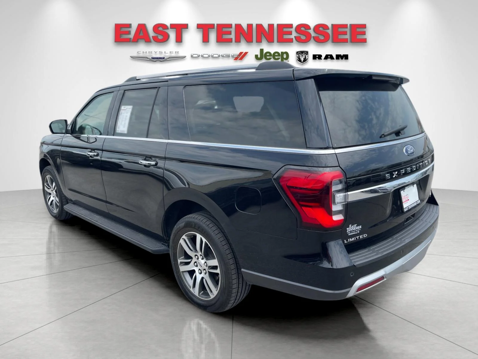 Used 2024 Black Ford Limited image 5