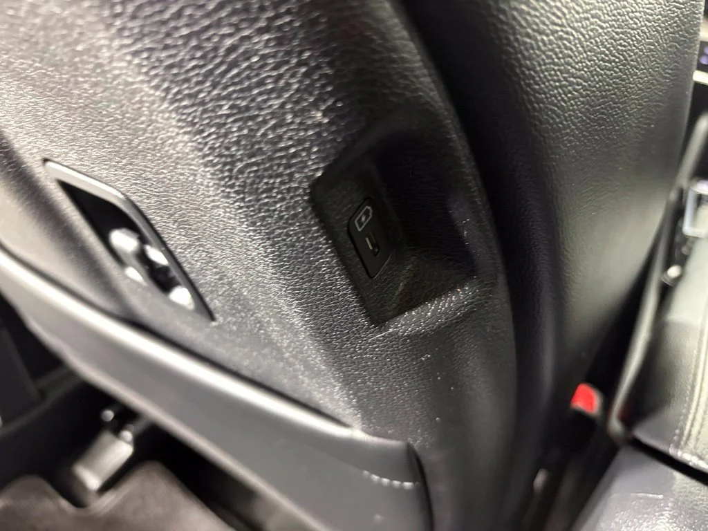 Used 2023 Black Kia X-Line image 34