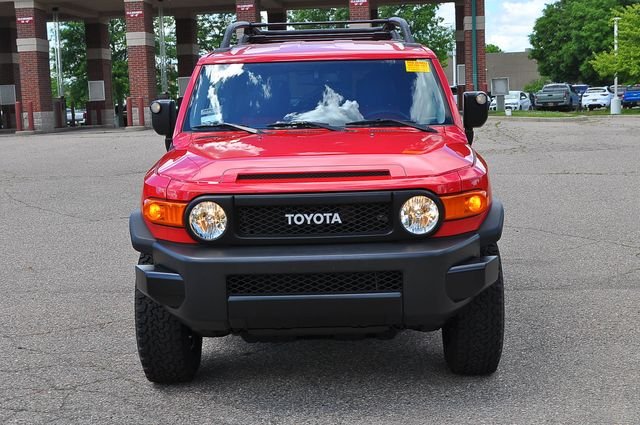 Used 2012 Red Toyota Base image 9