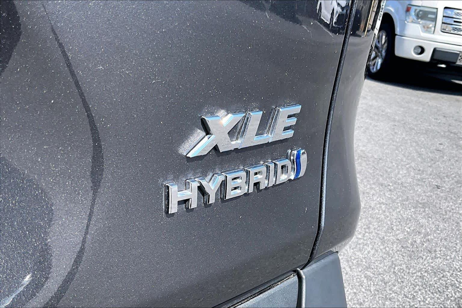 Used 2024 Magnetic Gray Metallic Toyota Hybrid XLE image 10