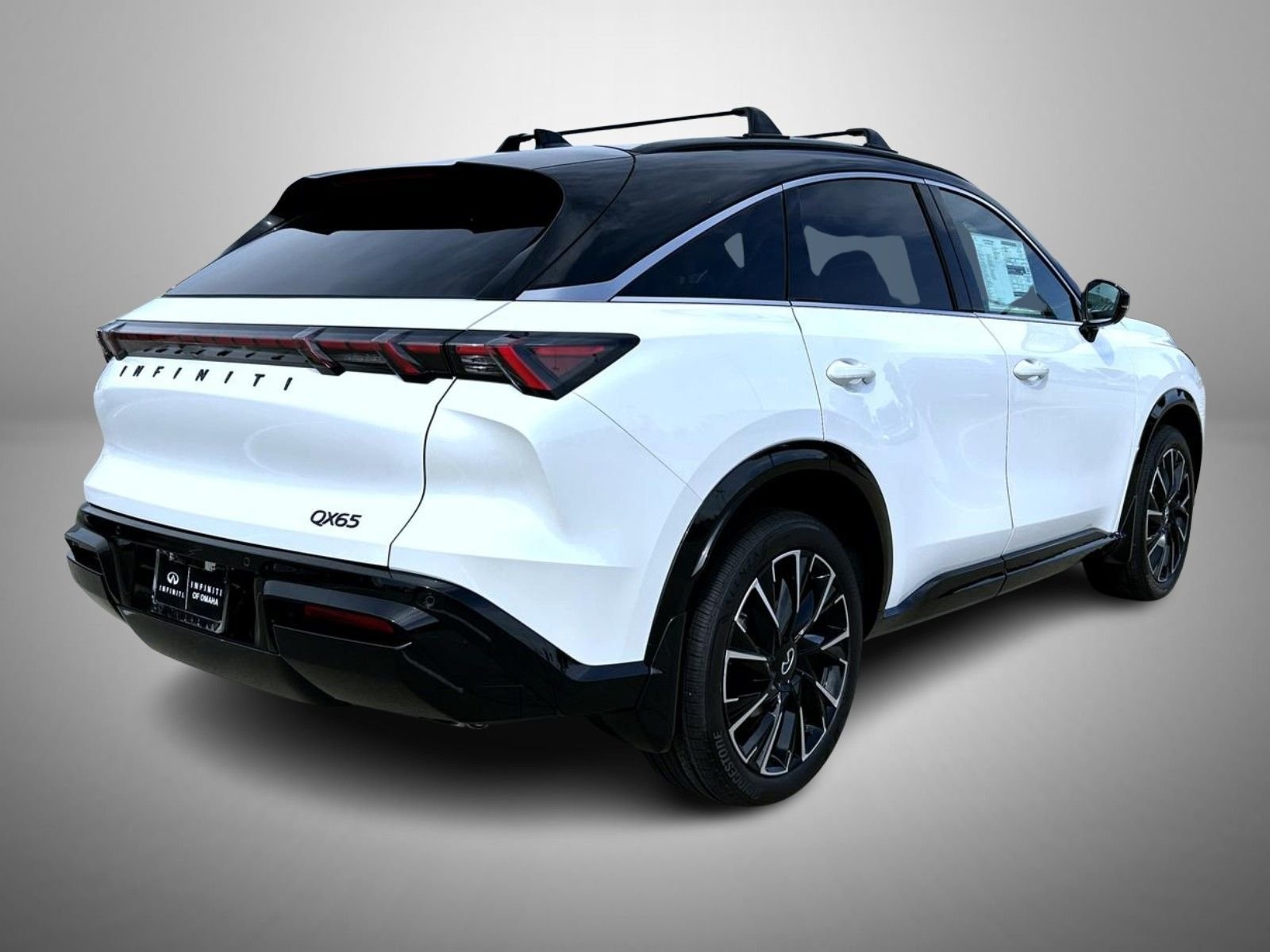 New 2027 2T RAD WHT INFINITI Autograph AWD image 5