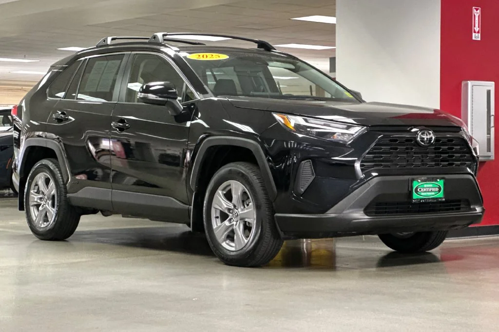 Used 2025 Black Toyota XLE image 2