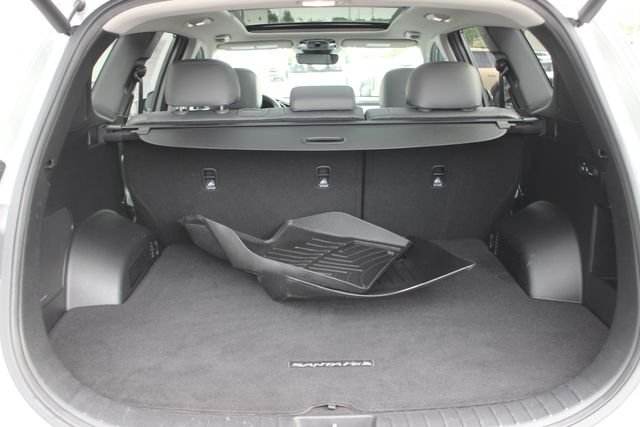 Used 2022 Silver Hyundai SEL image 26