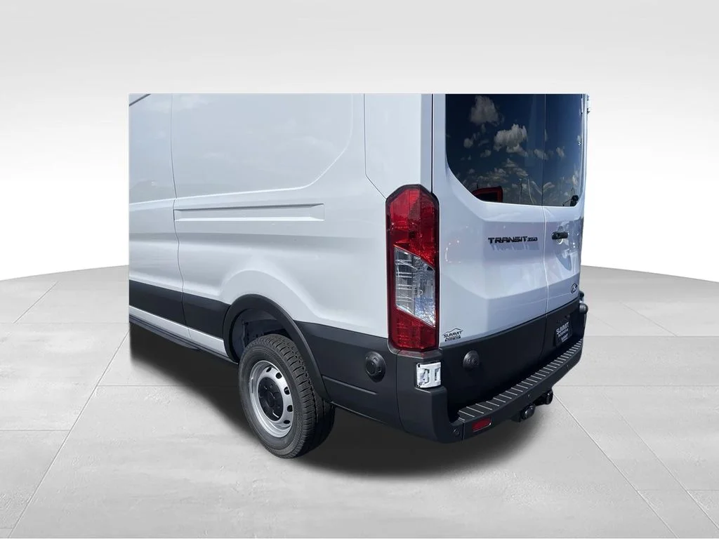 New 2026 Oxford White Ford Cargo Van image 30