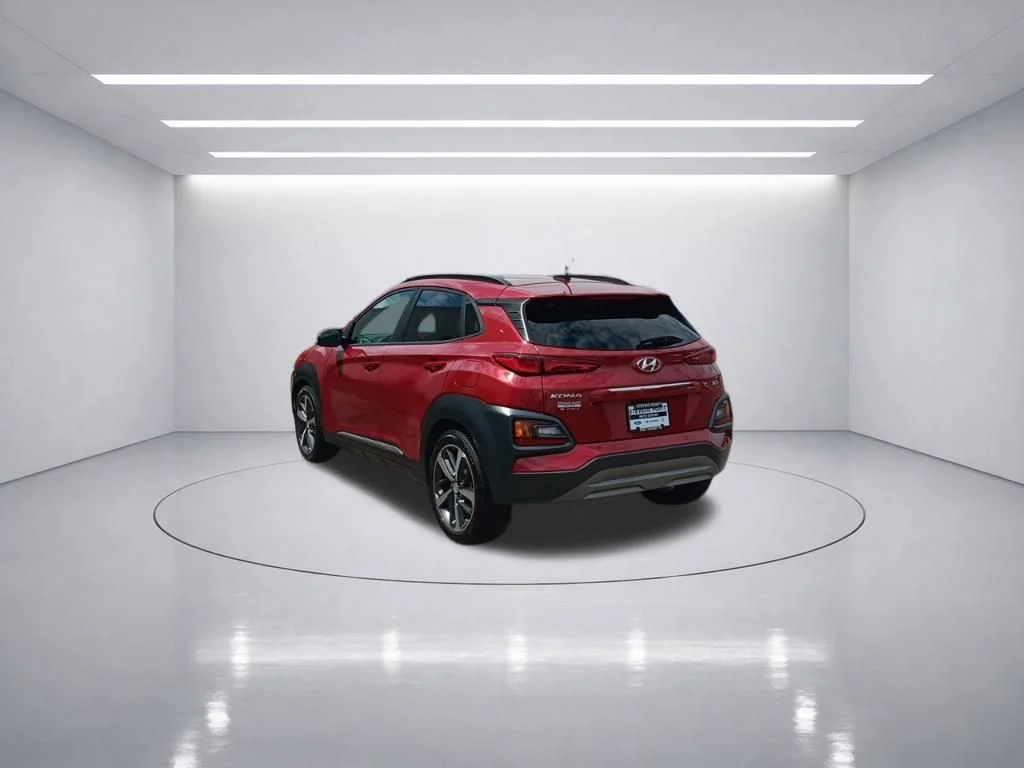 Used 2018 Pulse Red Hyundai Limited image 13