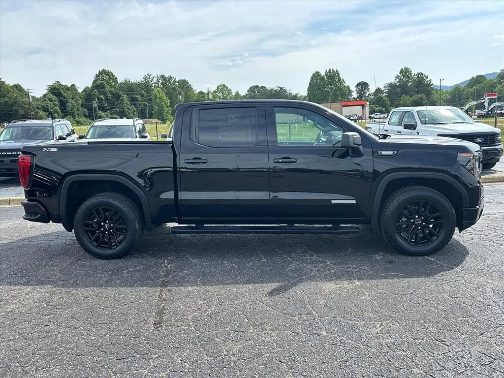 Used 2024 Black GMC Elevation image 9