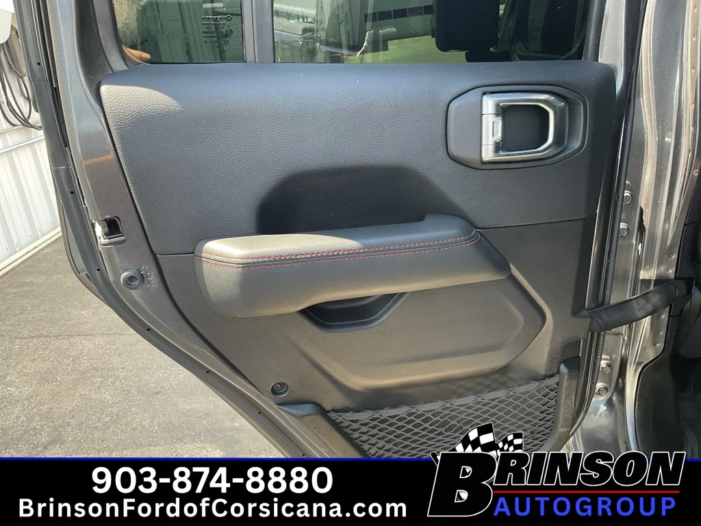 Used 2022 Granite Crystal Metallic Clearcoat Jeep Rubicon image 15