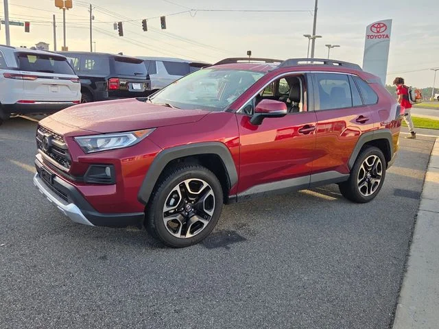 Used 2019 Red Toyota Adventure image 3