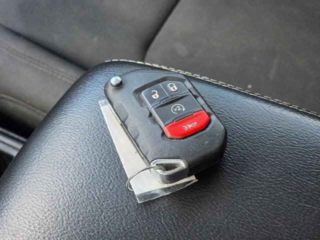 Used 2020 Black Clearcoat Jeep Sahara image 33