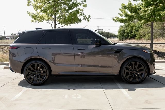 New 2026 Charente Grey Land Rover Dynamic SE image 8