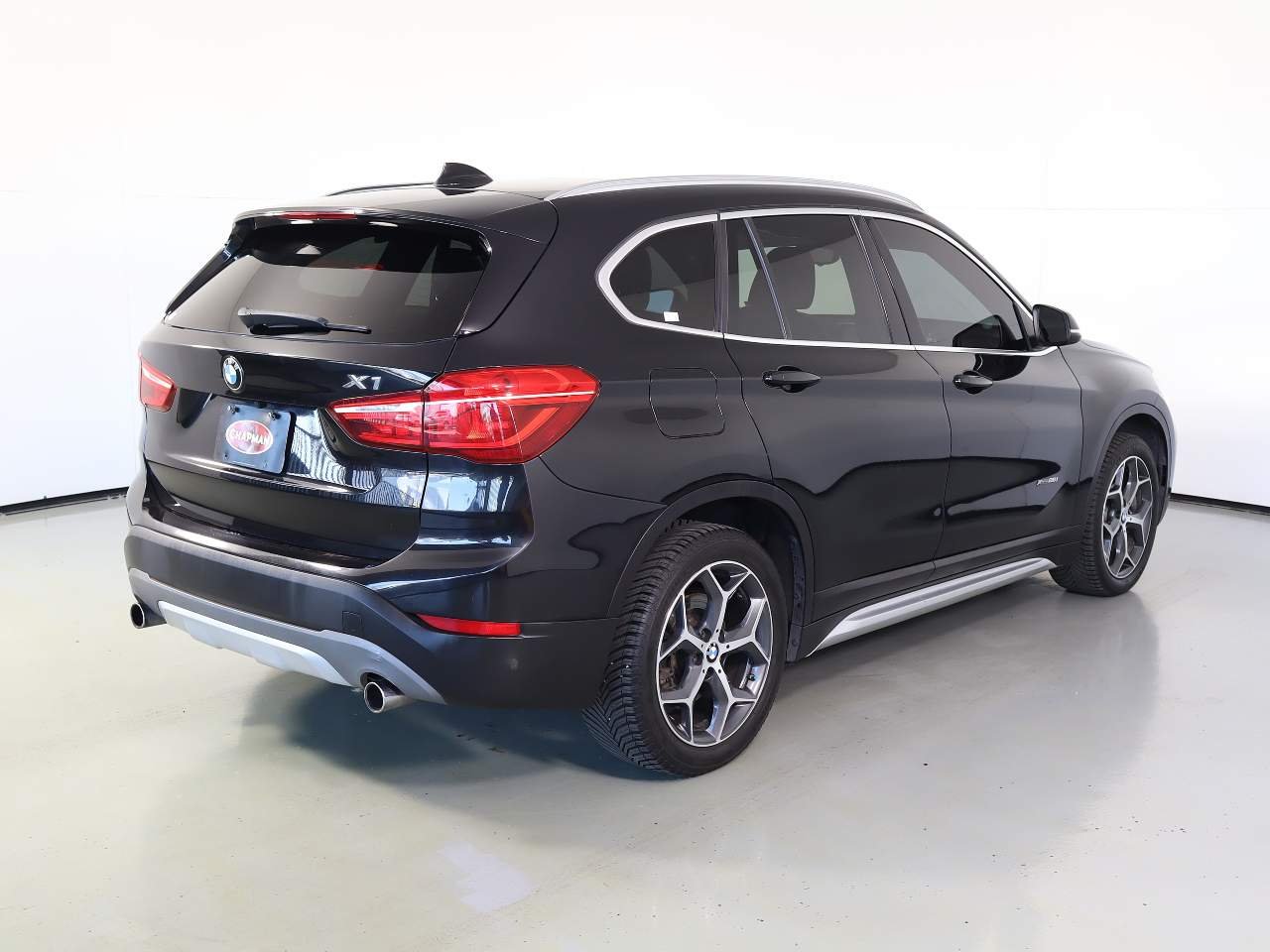 Used 2017 Jet Black BMW xDrive28i image 4