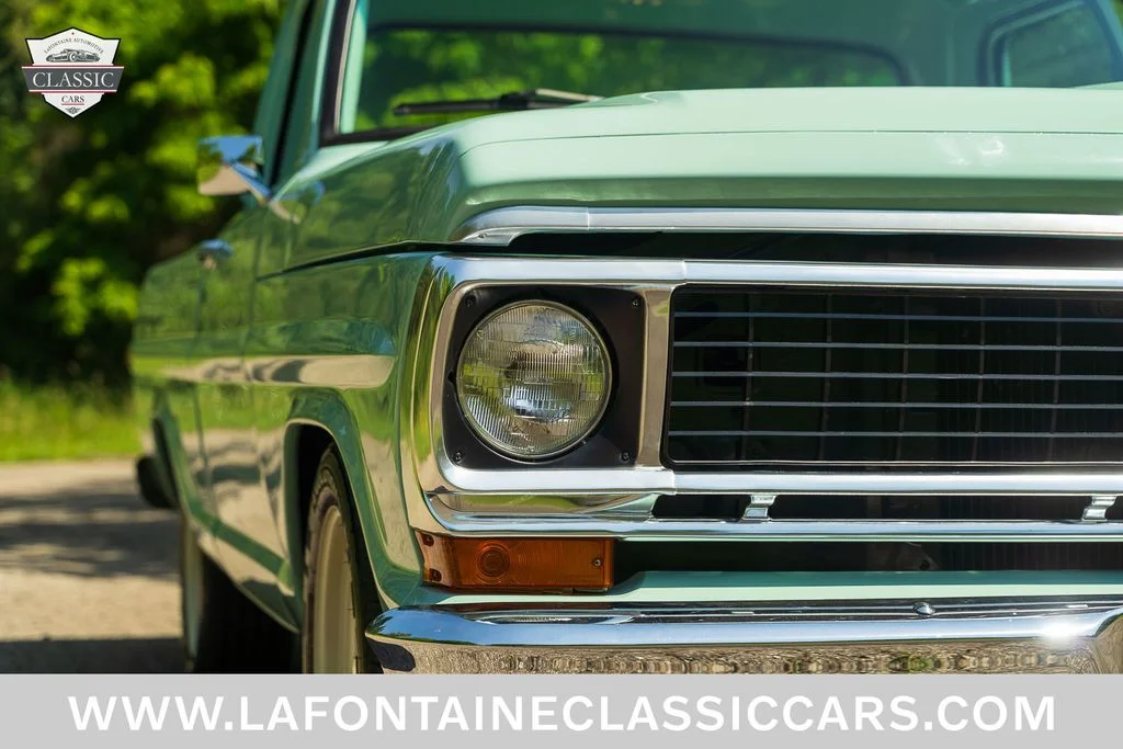 Used 1970  Ford  image 18