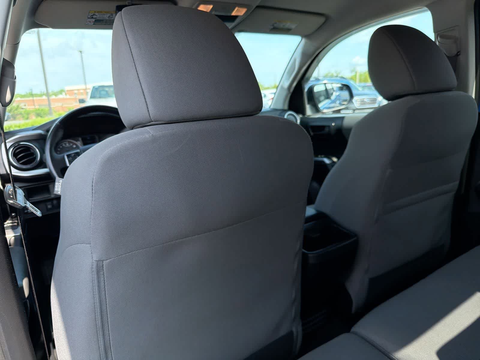Used 2018 Blazing Blue Pearl Toyota SR5 image 19