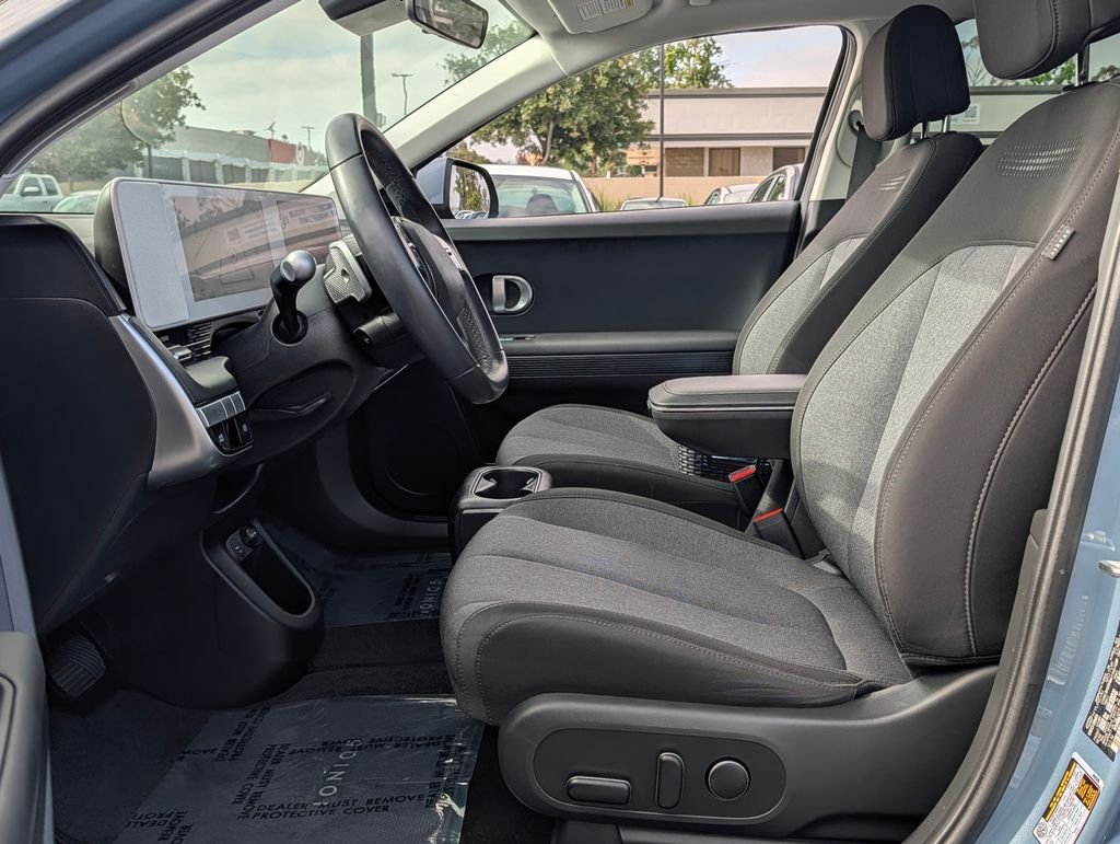 2024 Hyundai IONIQ 5 SE - Photo 11