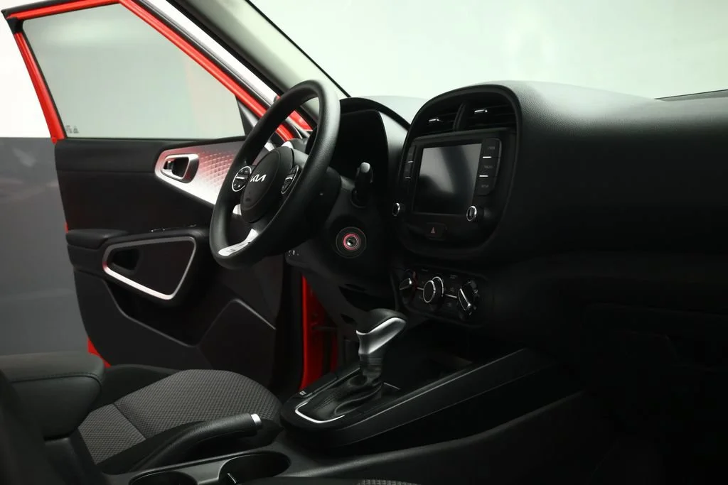 Used 2025 Red Kia LX image 58