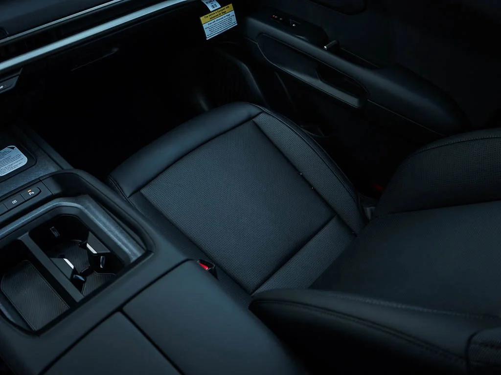 New 2027 Panthera Metal Kia S AWD image 27