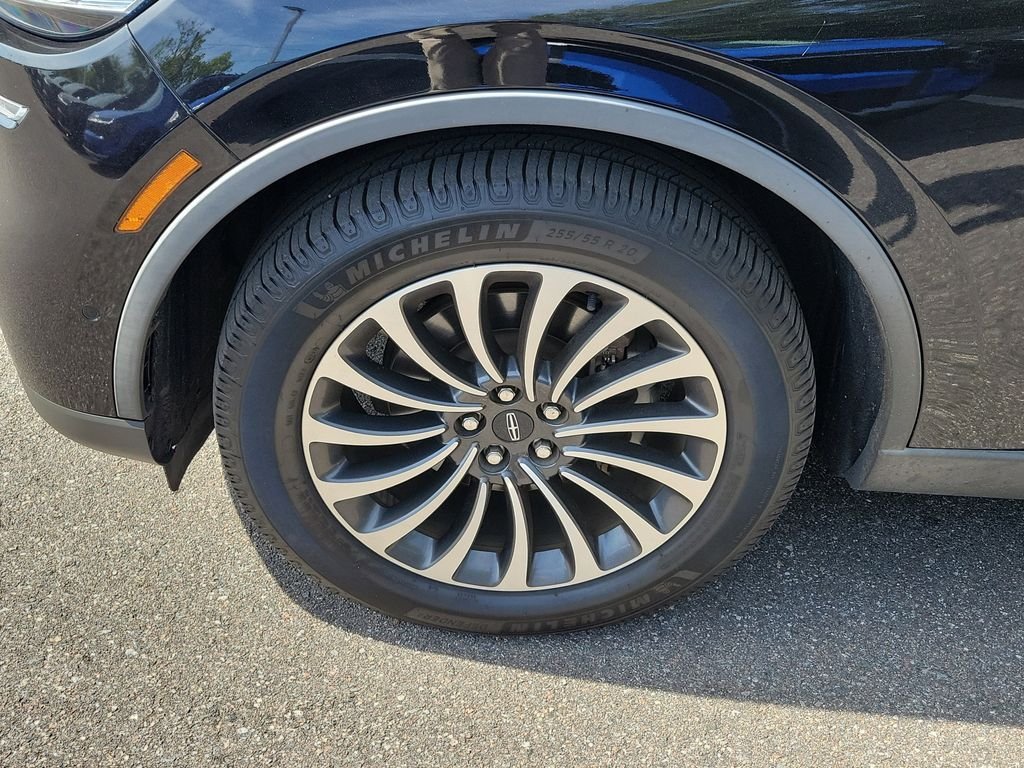 Used 2022 Black Metallic Lincoln Reserve image 37