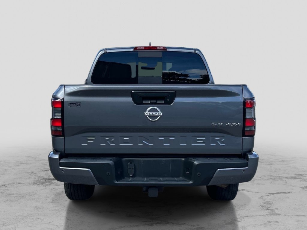 Used 2024 Gray Nissan SV image 4