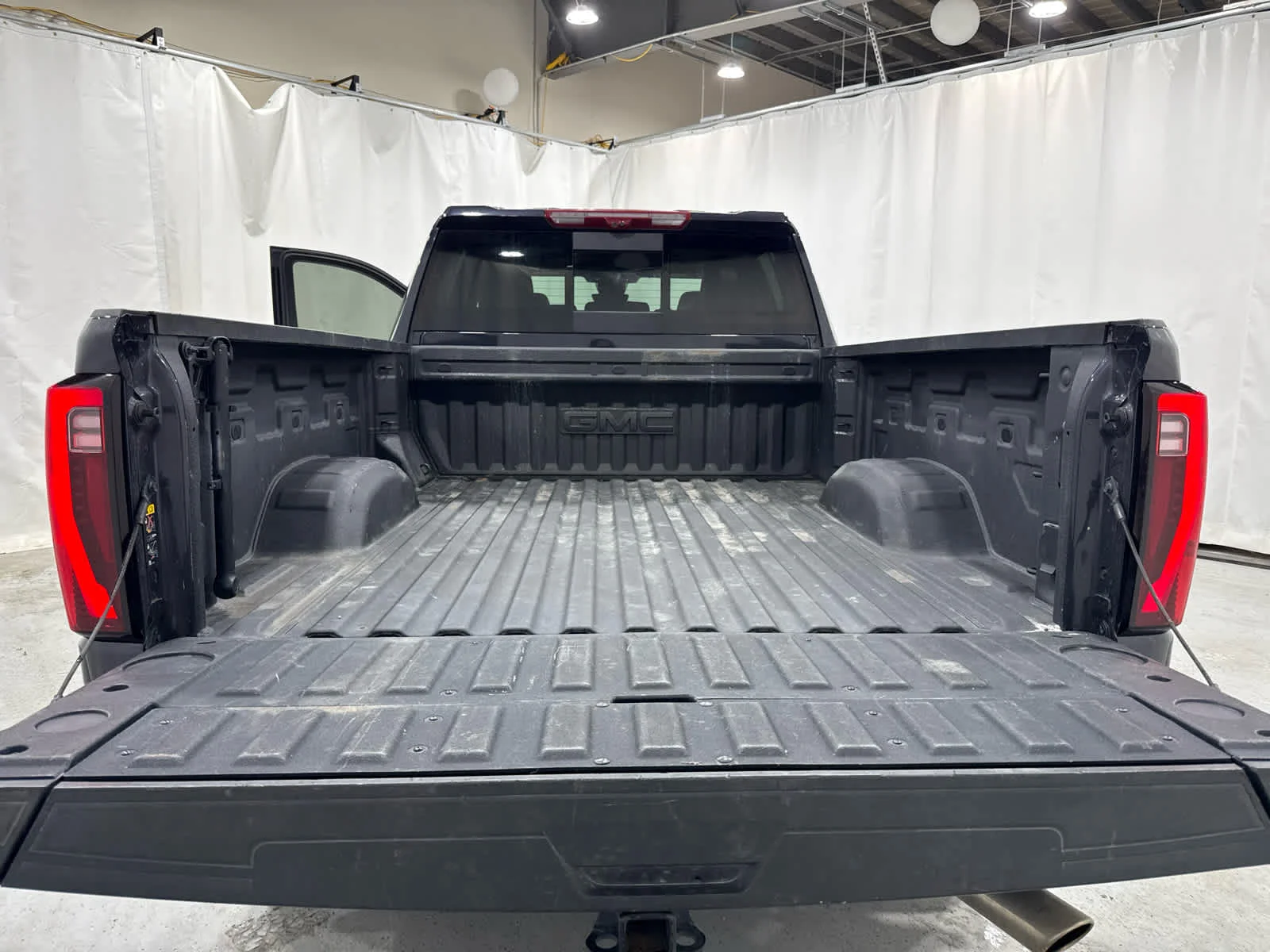 Used 2025 Titanium Rush Metallic GMC Denali image 15