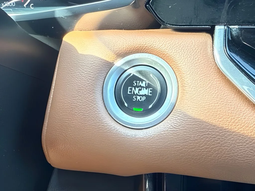 Used 2023 Blue GMC AT4 image 19