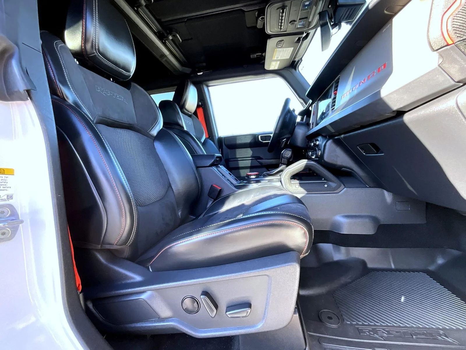 Used 2024 White Ford Raptor image 18