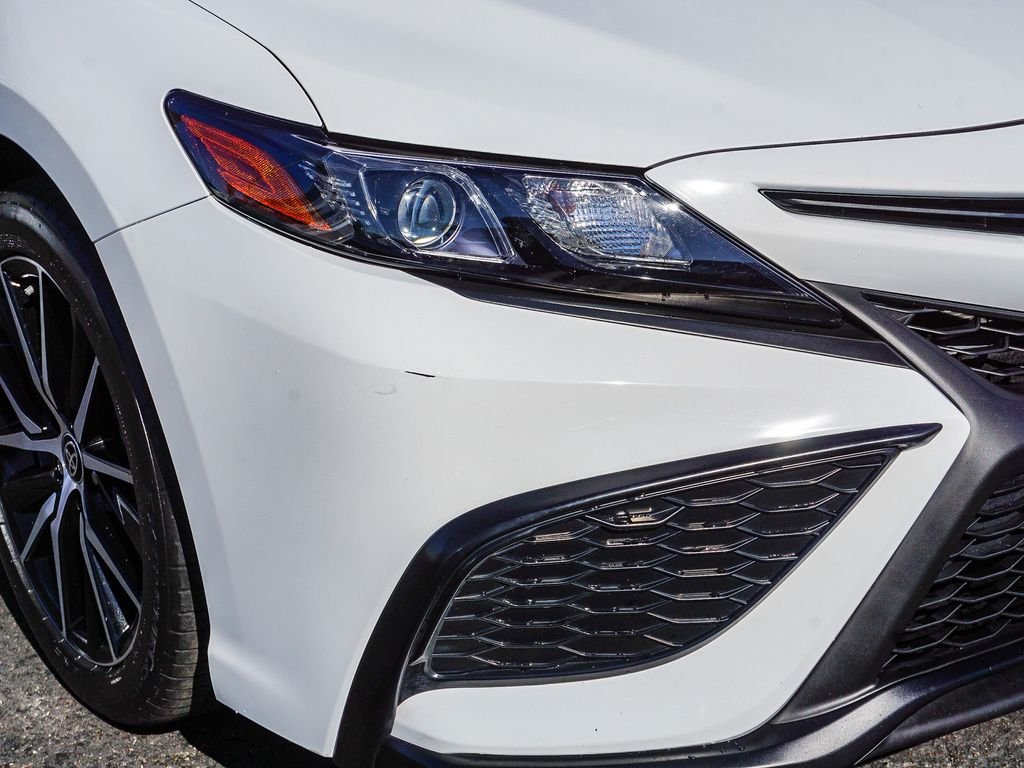 Used 2024 White Toyota SE image 11