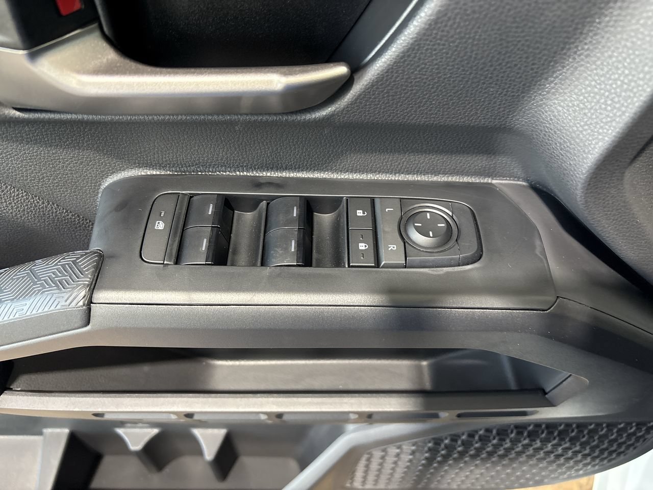 2026 Toyota Tacoma TRD Sport - Photo 13